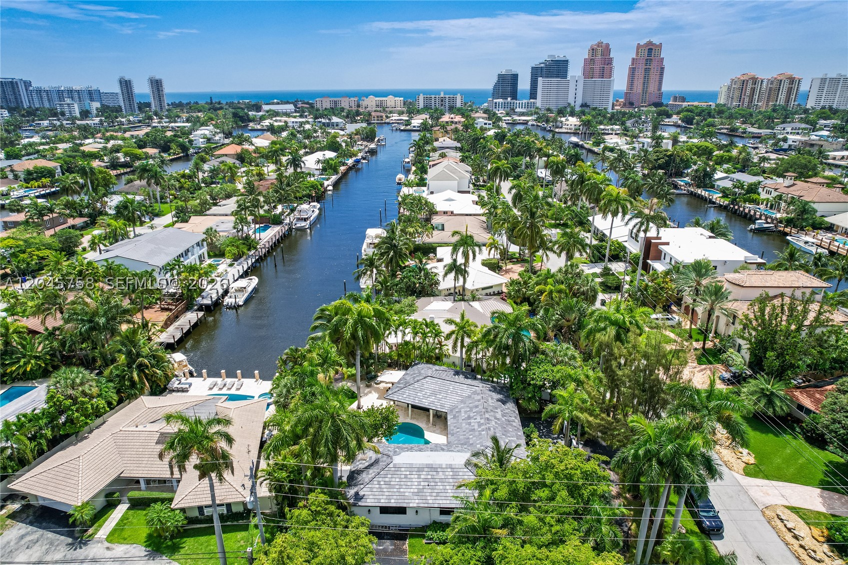 2500 Bayview Dr Fort Lauderdale, FL 33305