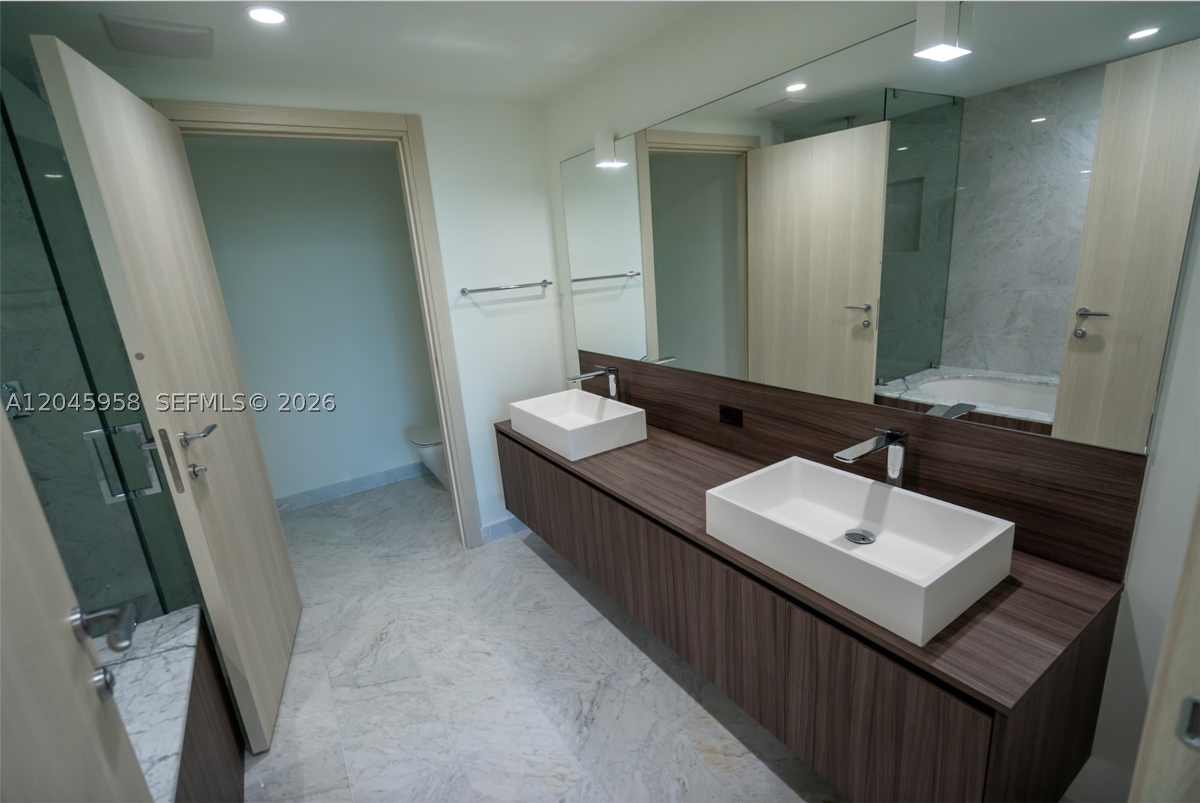 image Brickell Flatiron10