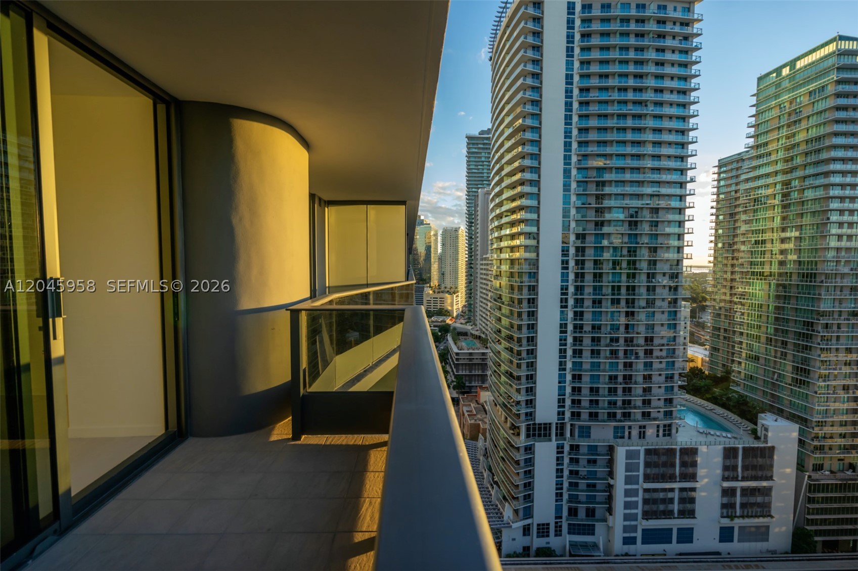 image Brickell Flatiron13