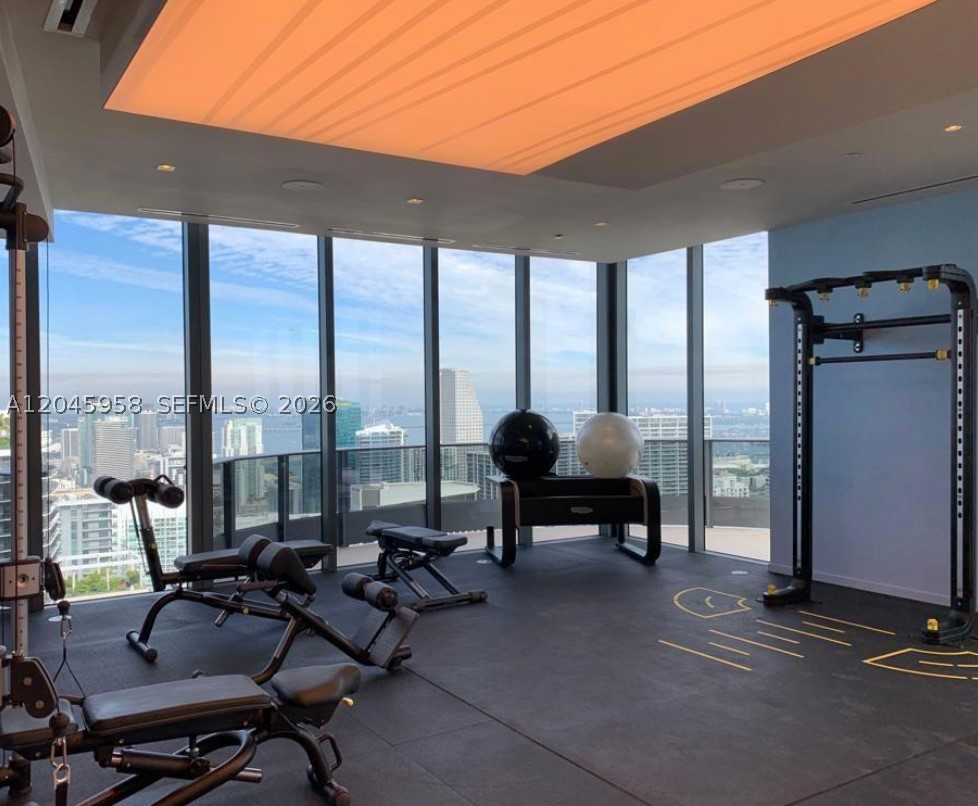 image Brickell Flatiron25