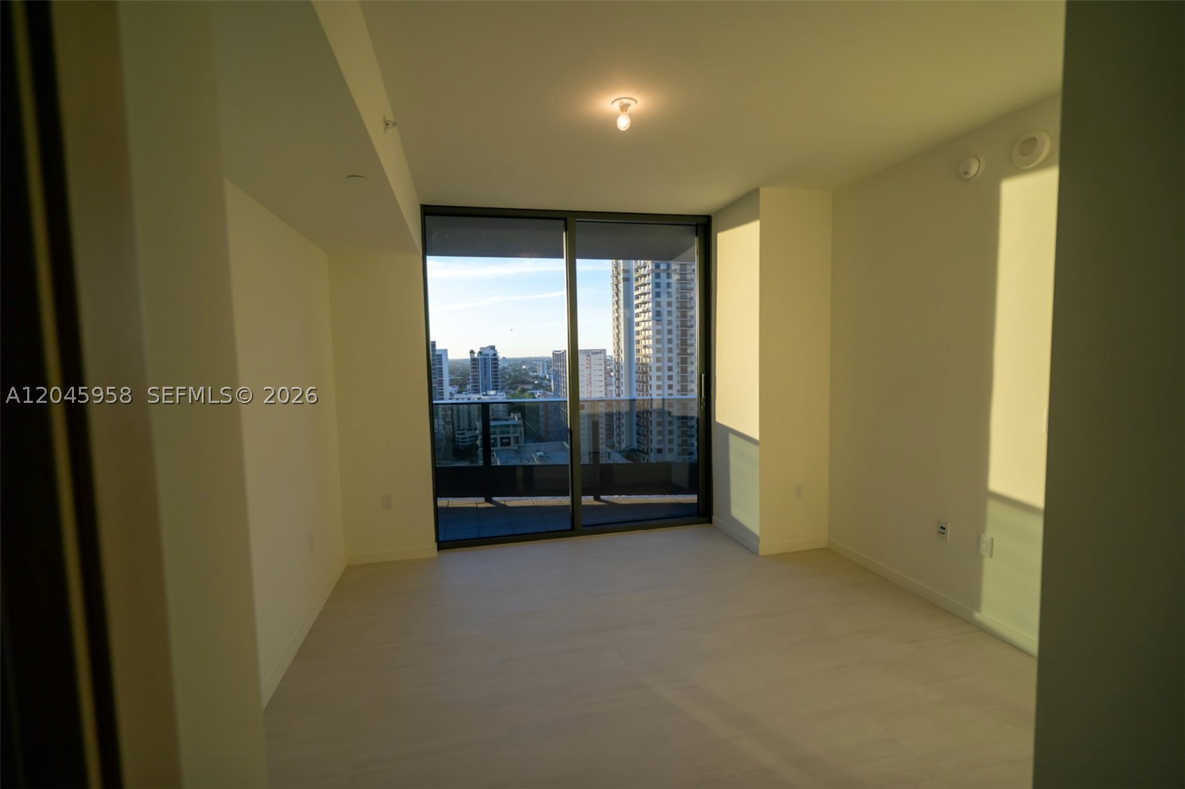 image Brickell Flatiron8