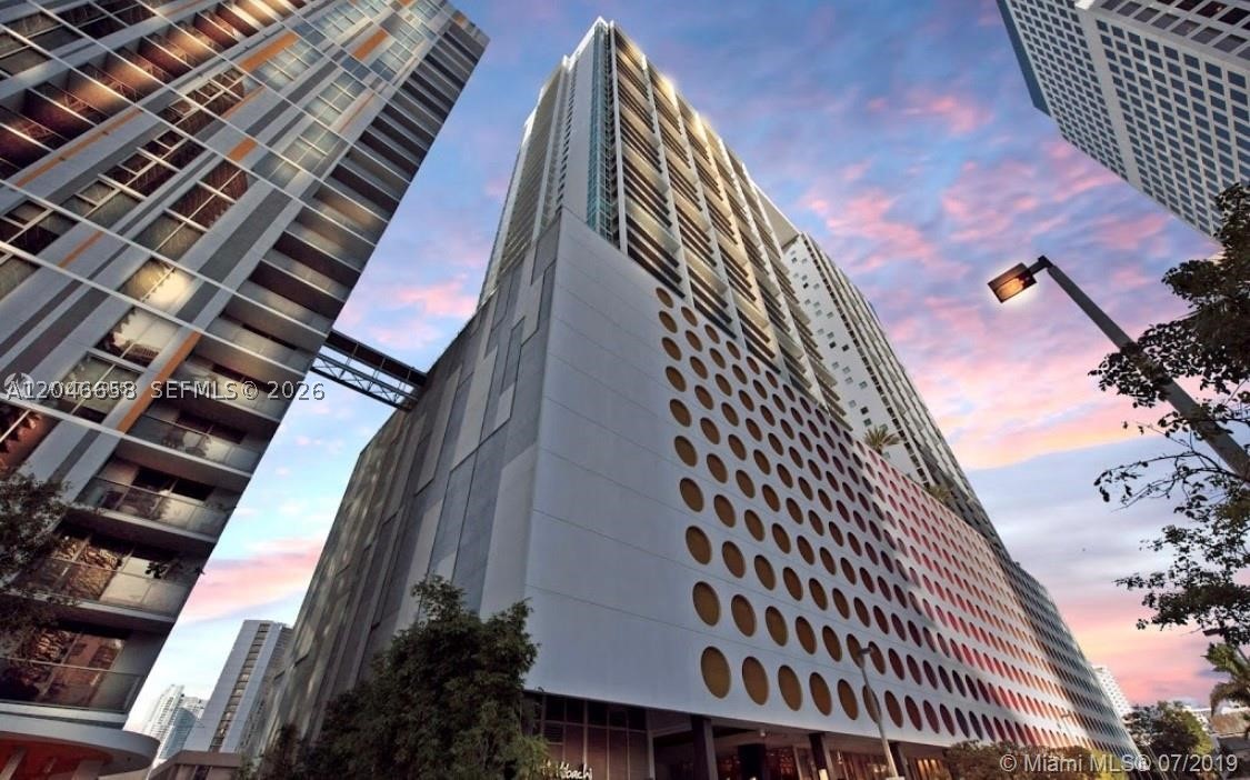 500 Brickell Ave #2006 Miami, FL 33131