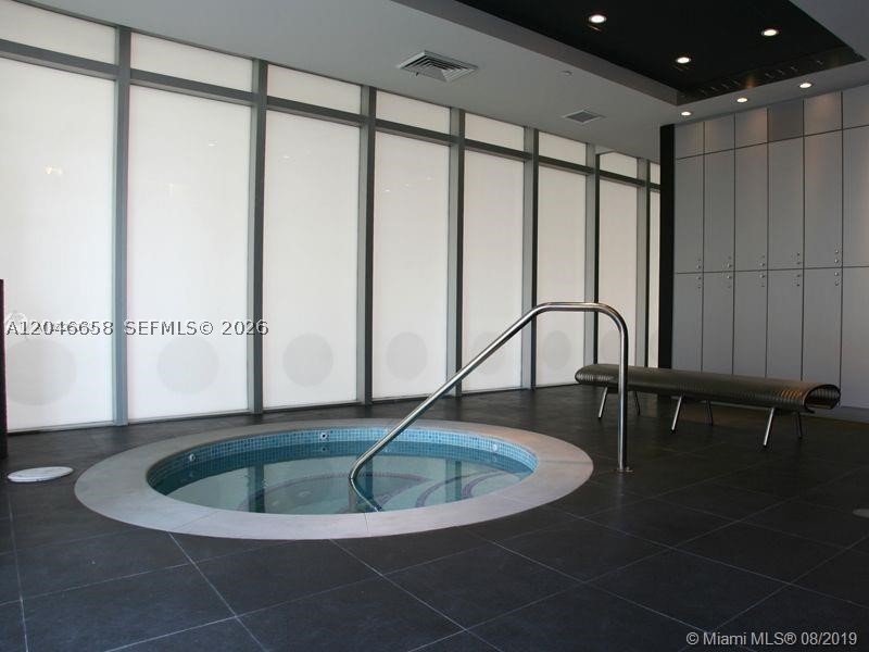 500 Brickell Ave #2006 Miami, FL 33131