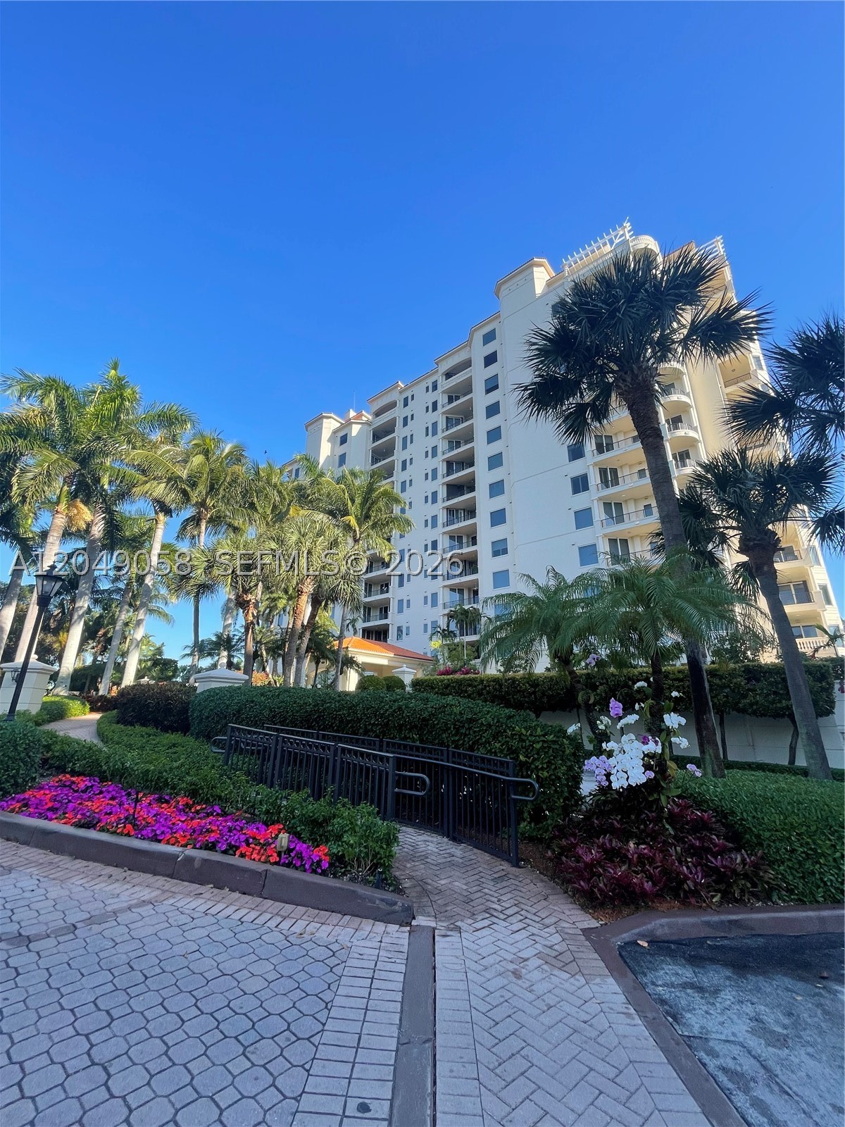 13621 Deering Bay Dr #502