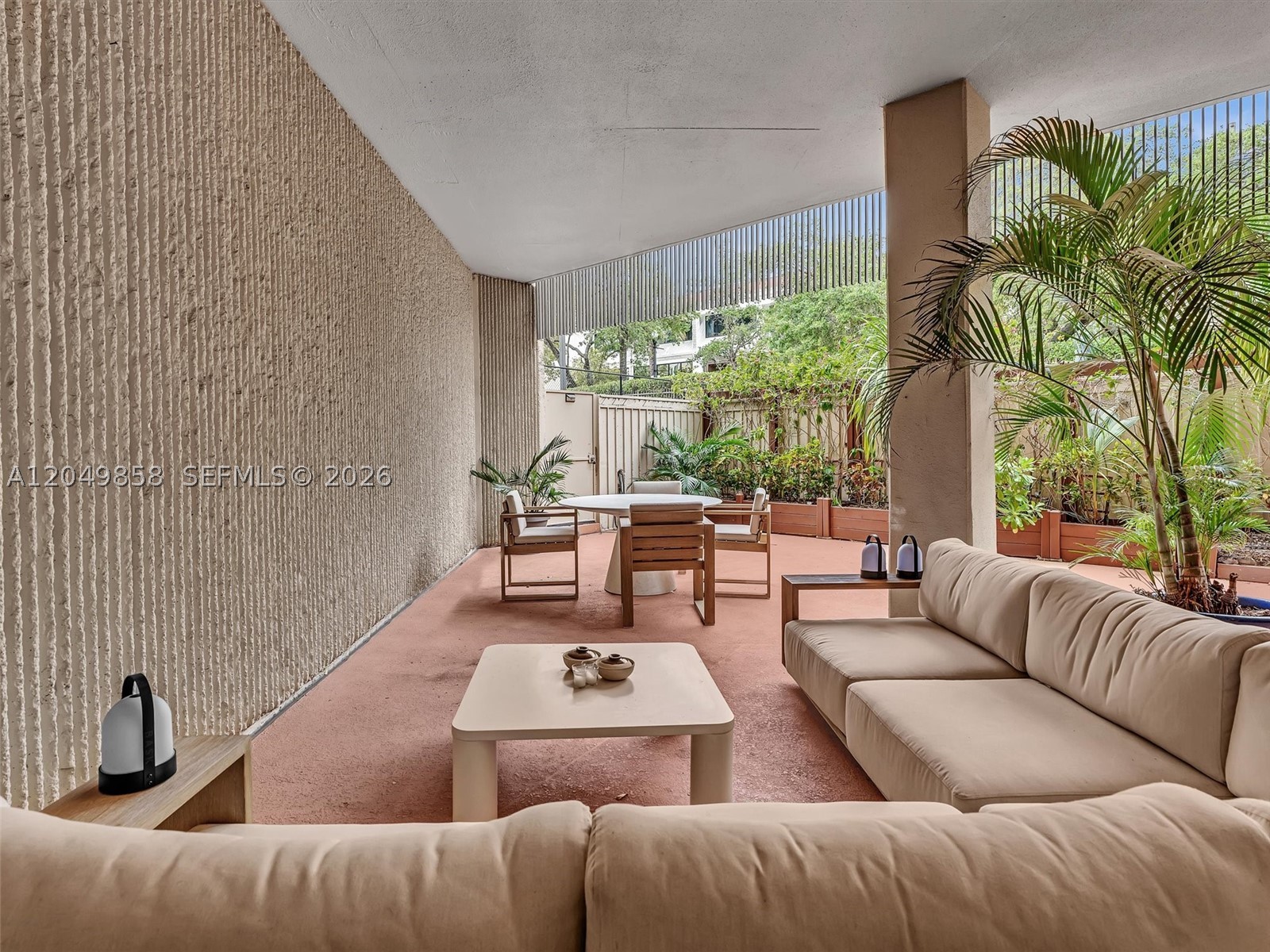2901 S Bayshore Dr #1G Miami, FL 33133