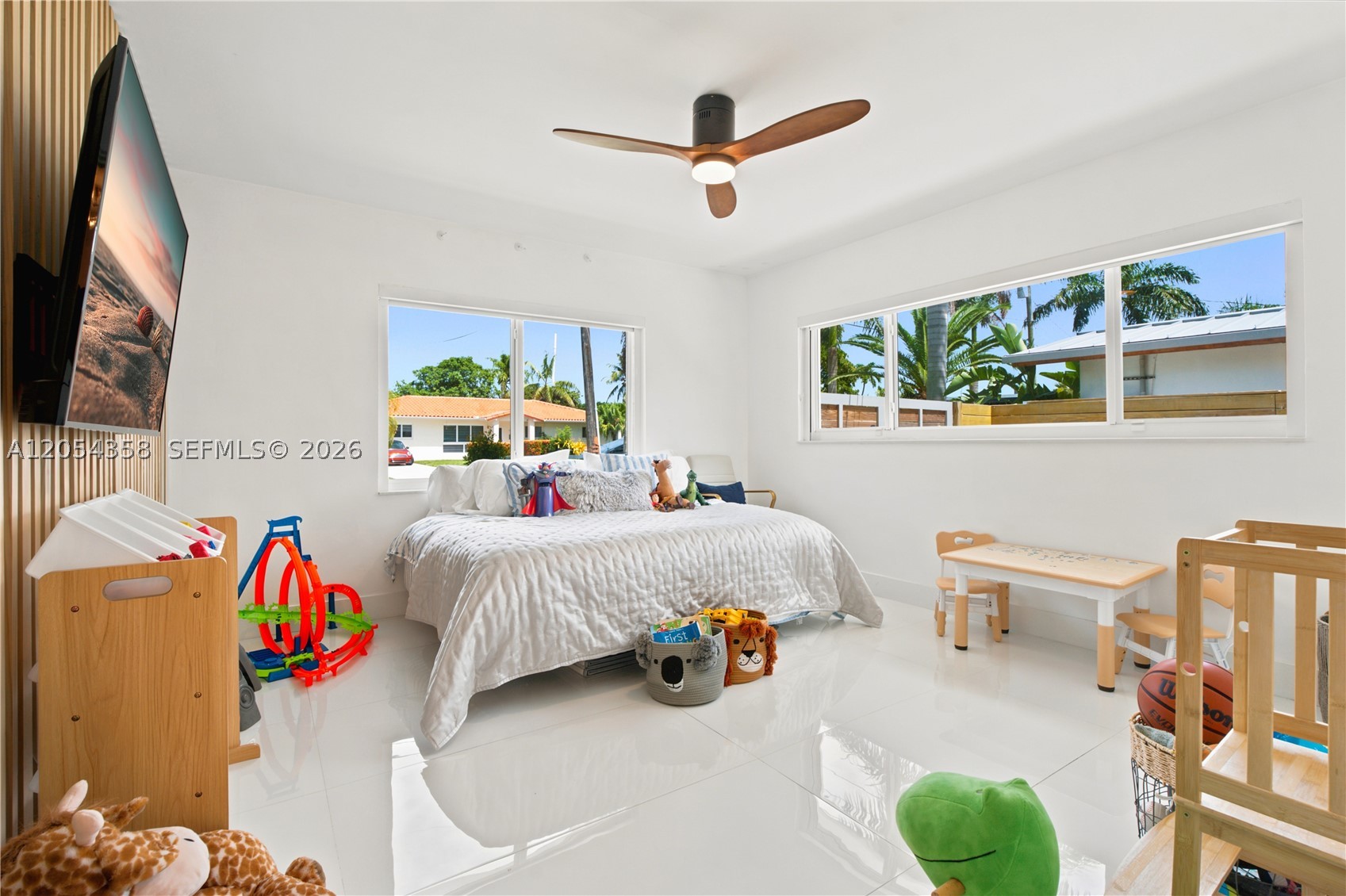 12930 Auralia Rd North Miami, FL 33181