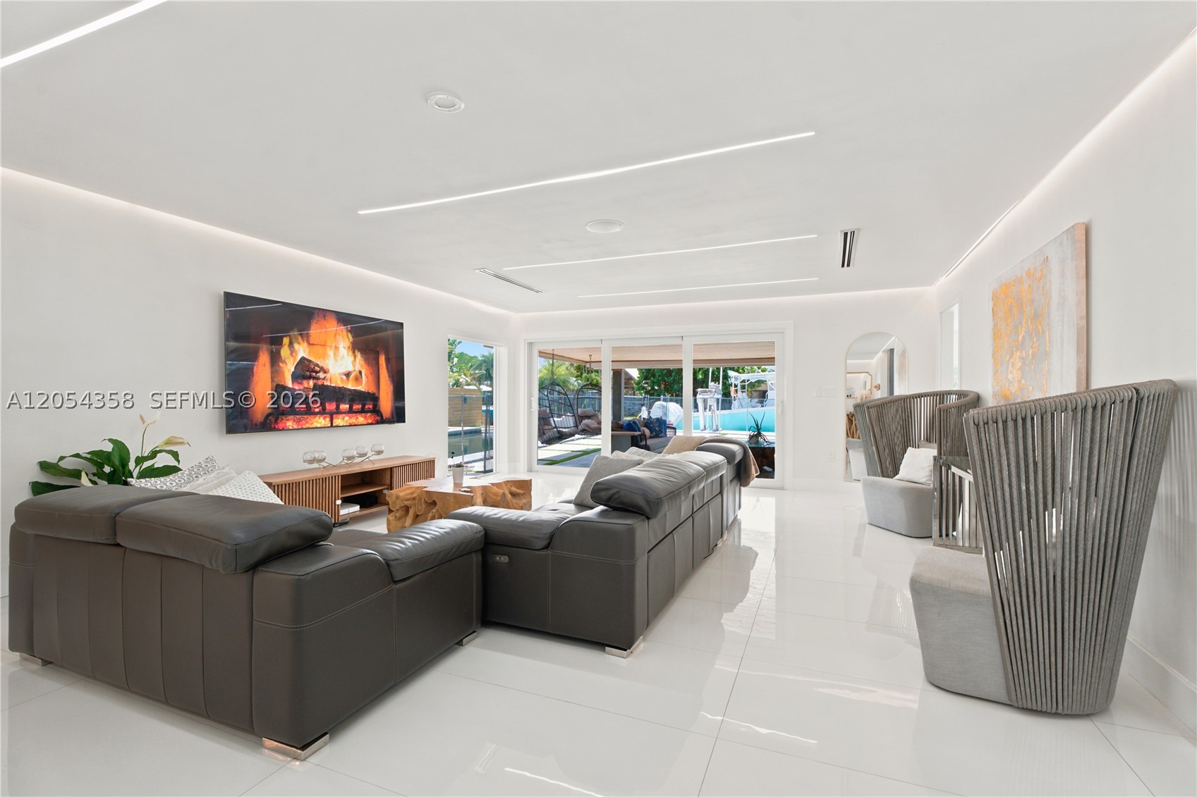 12930 Auralia Rd North Miami, FL 33181