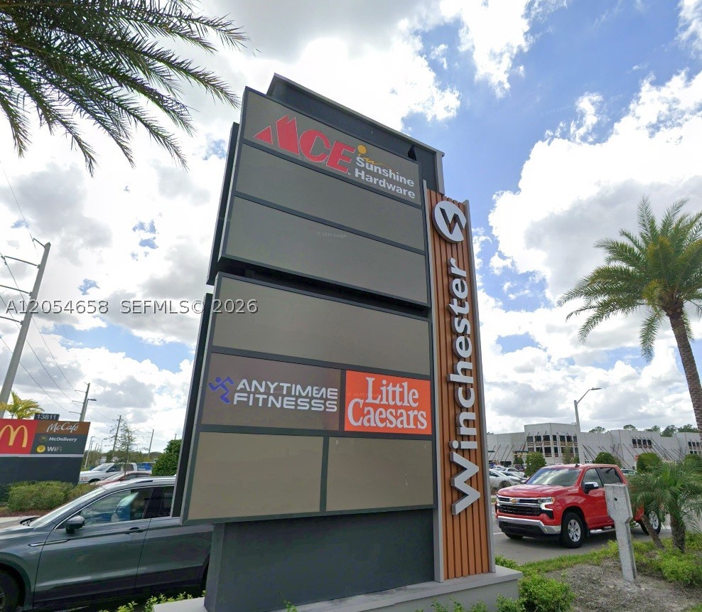 39th Ave Nw Naples, FL 34120