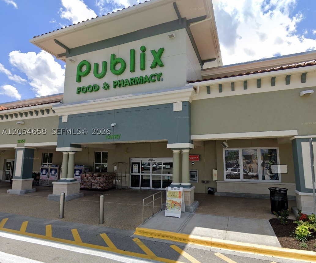 39th Ave Nw Naples, FL 34120