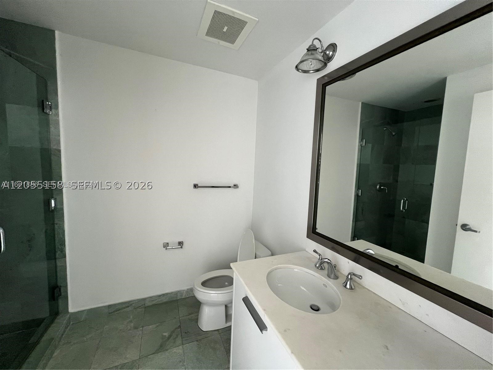 1060 Brickell Ave #3509 Miami, FL 33131