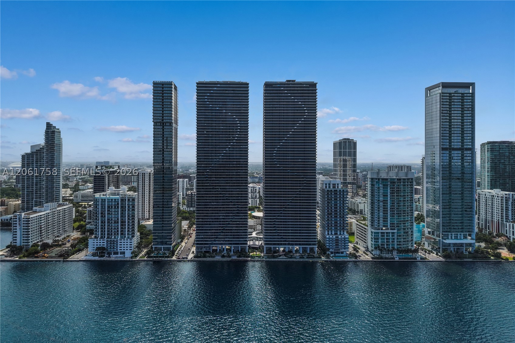 700 NE 24th St #PH-5902 Miami, FL 33137