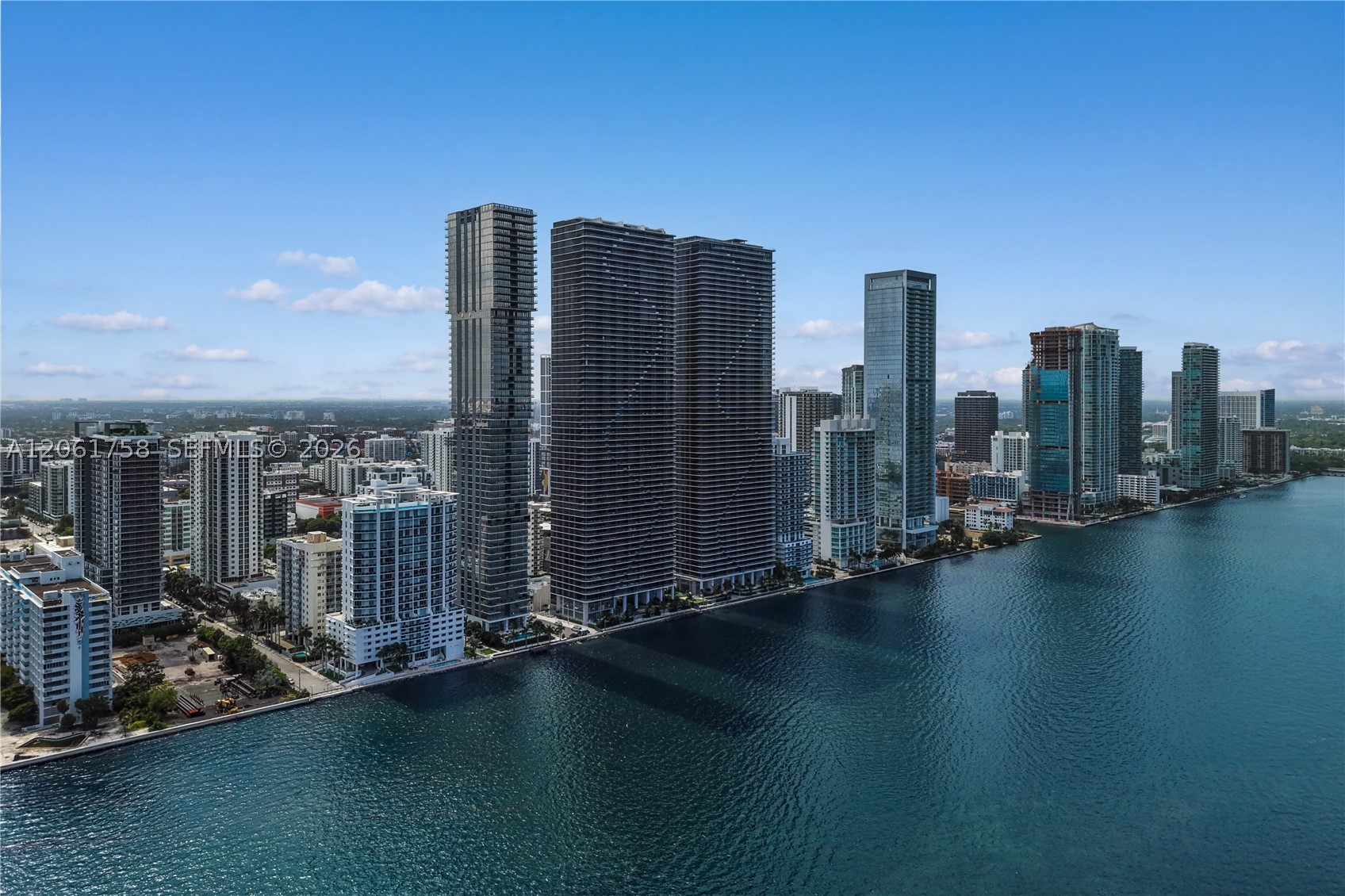 700 NE 24th St #PH-5902 Miami, FL 33137