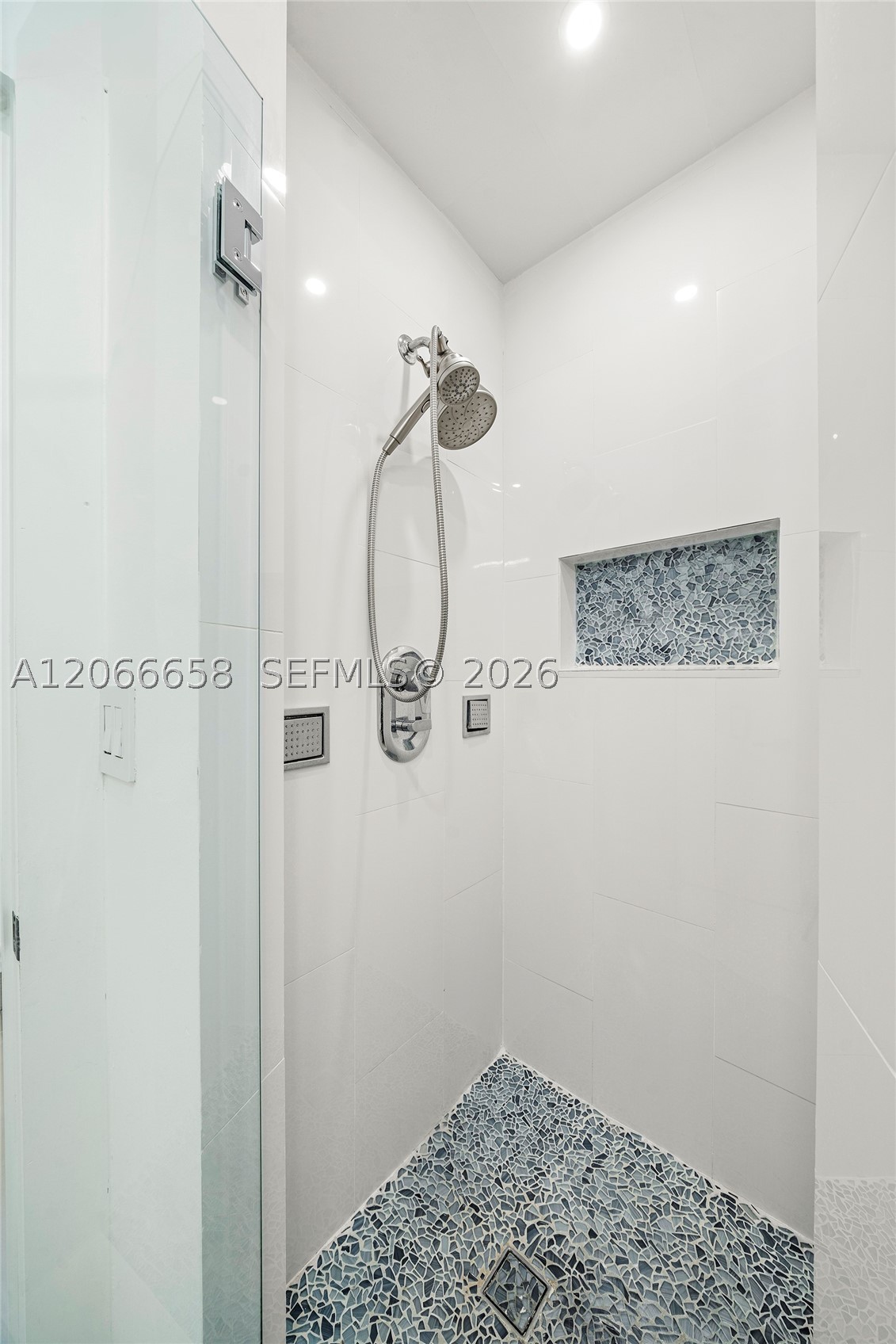 8844 Abbott Ave Surfside, FL 33154