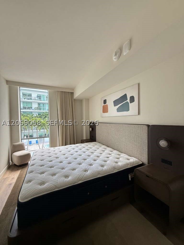 1611 SW 2nd Ave #610 Miami, FL 33129