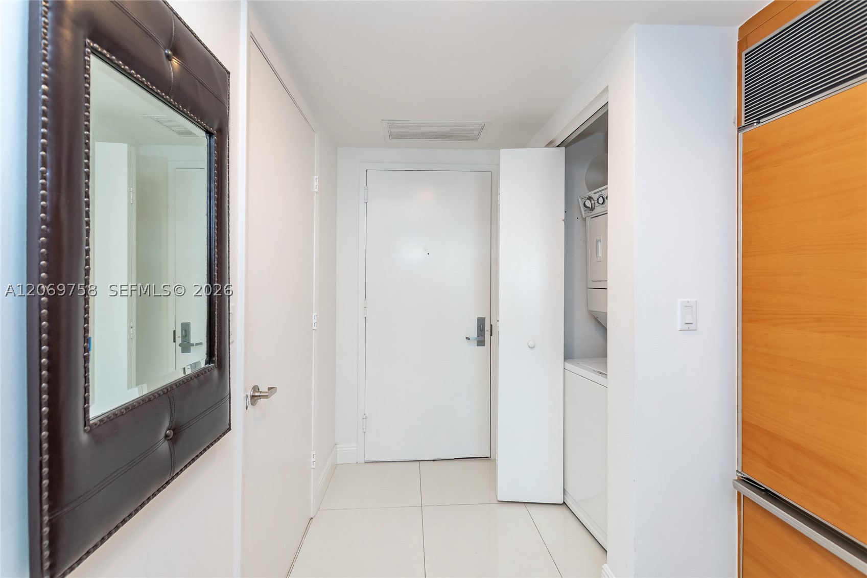image Icon Brickell I11