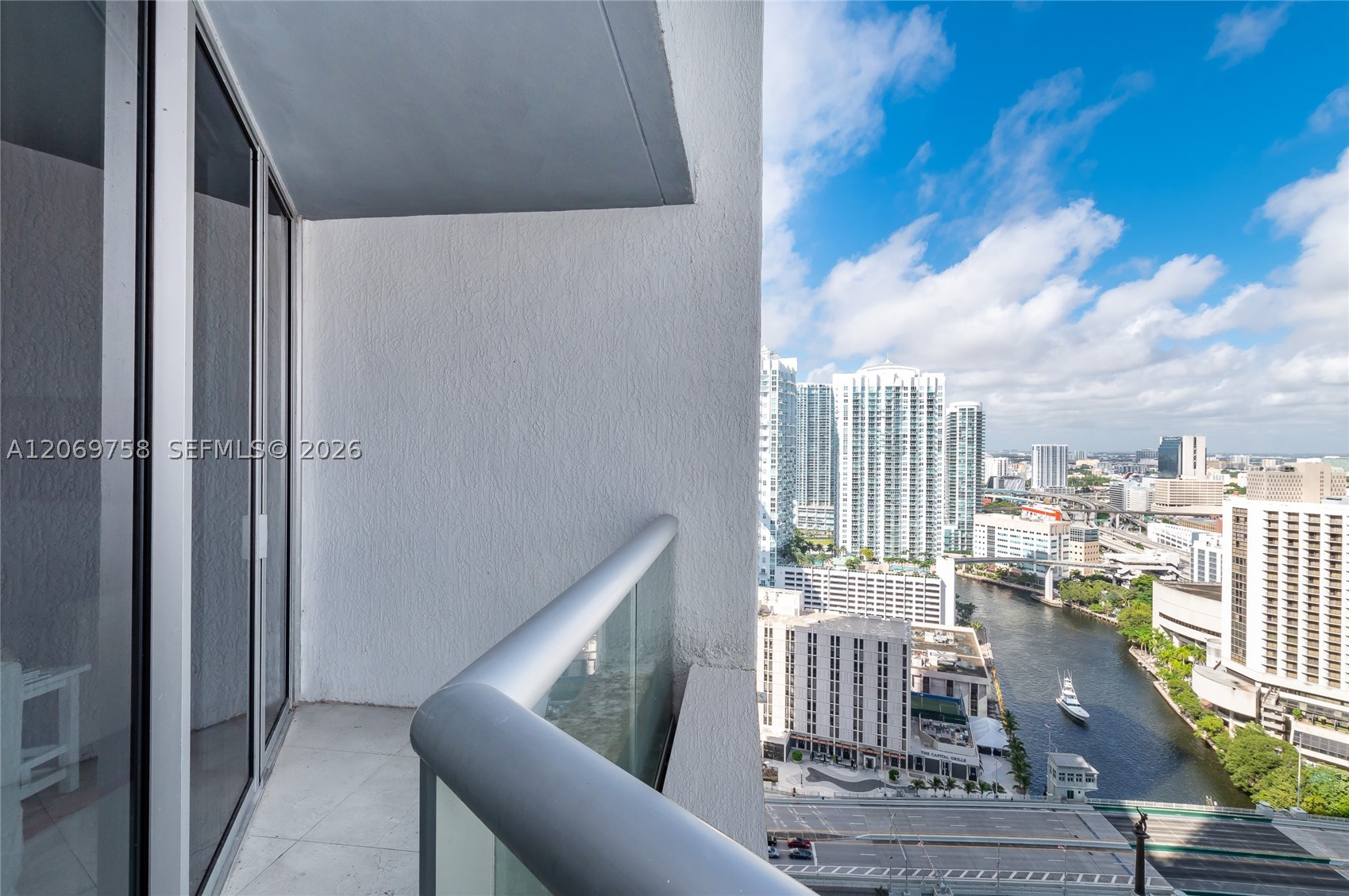 image Icon Brickell I16