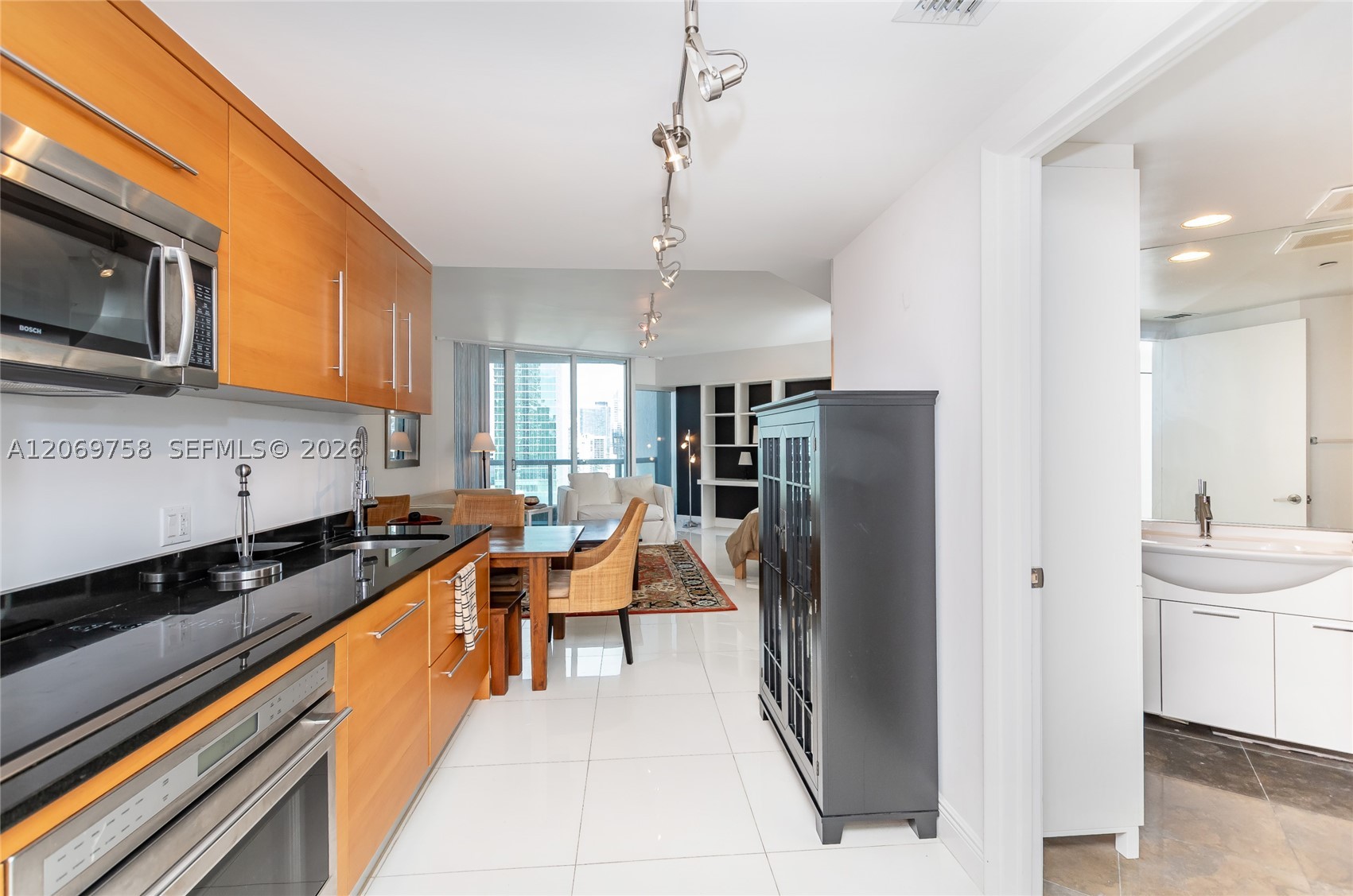 image Icon Brickell I8