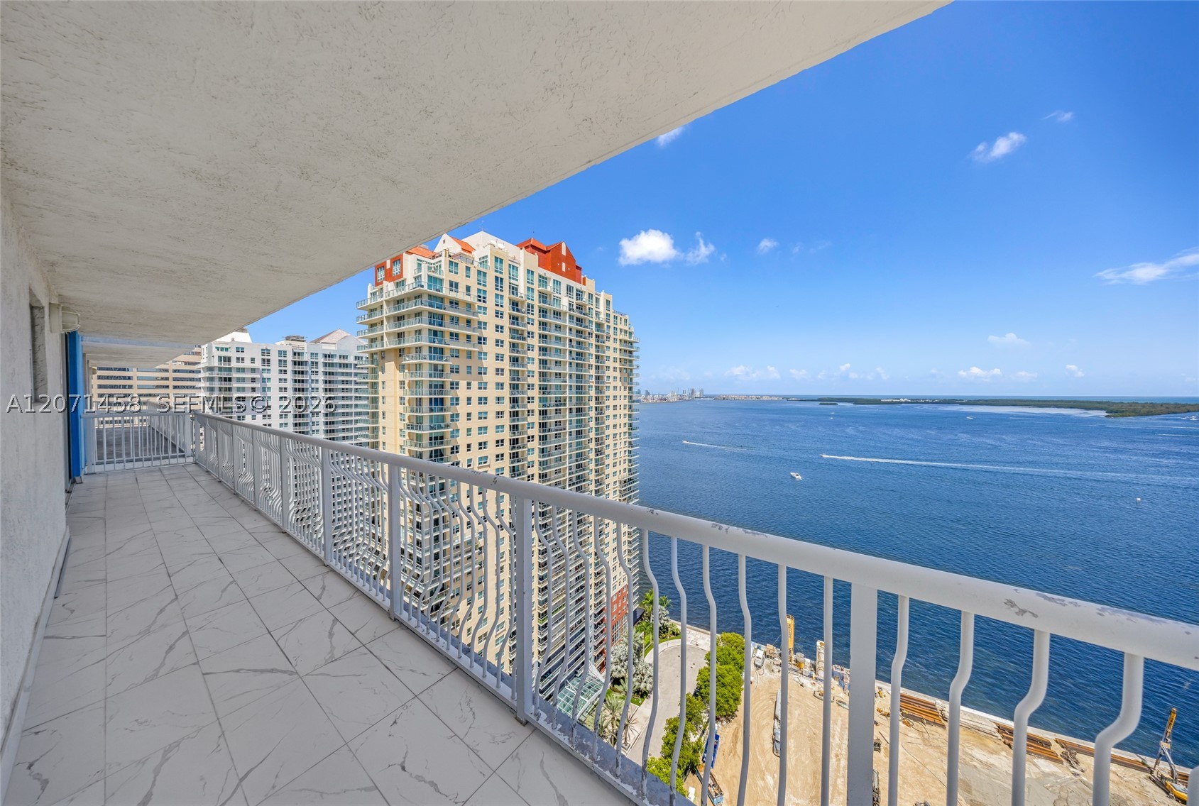 image The Club at Brickell Bay22