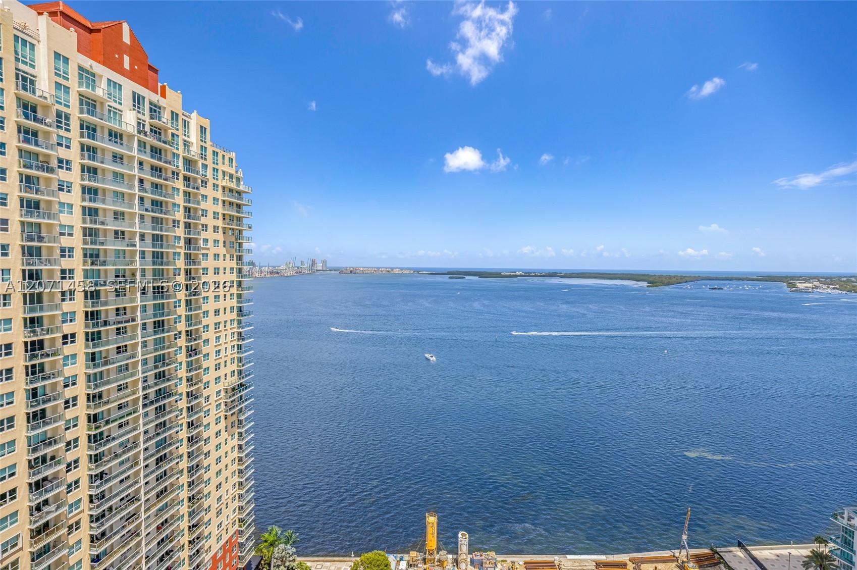 image The Club at Brickell Bay23