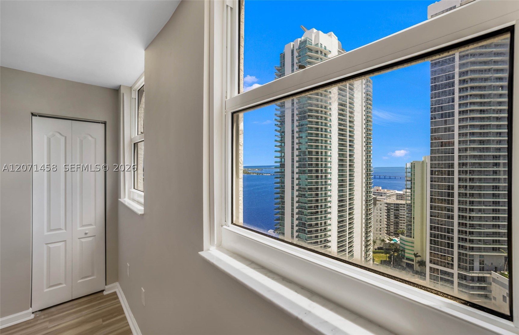 image The Club at Brickell Bay29