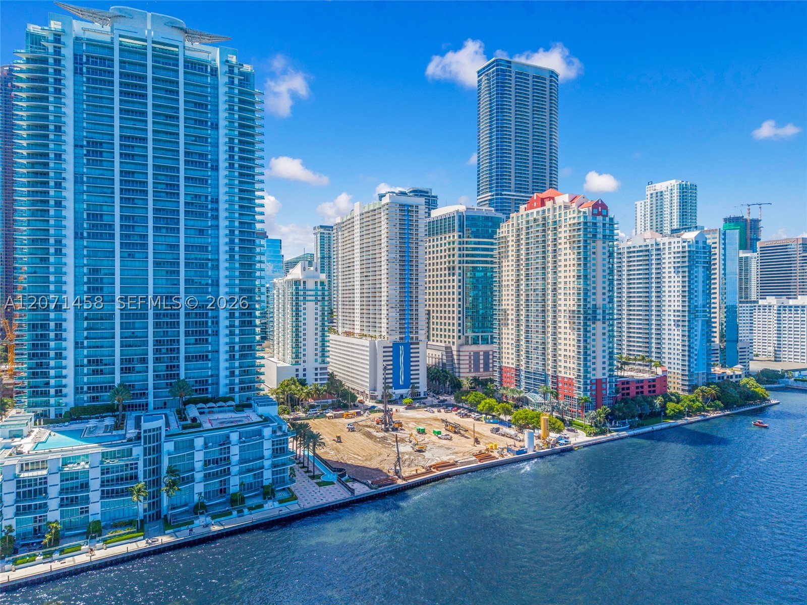 image The Club at Brickell Bay48