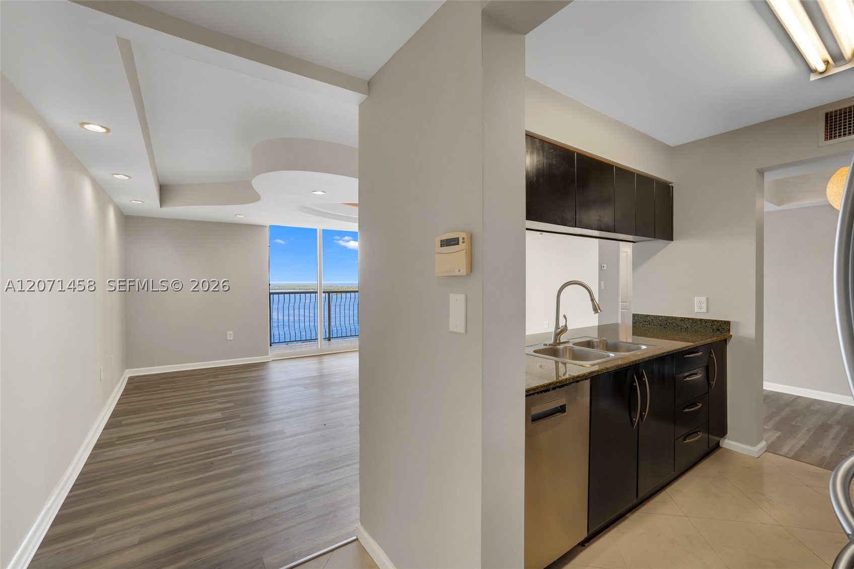 image The Club at Brickell Bay6