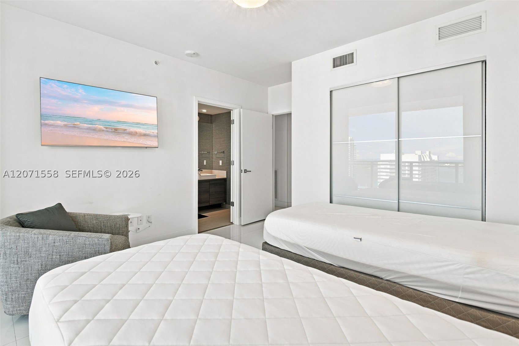image The Bond on Brickell17
