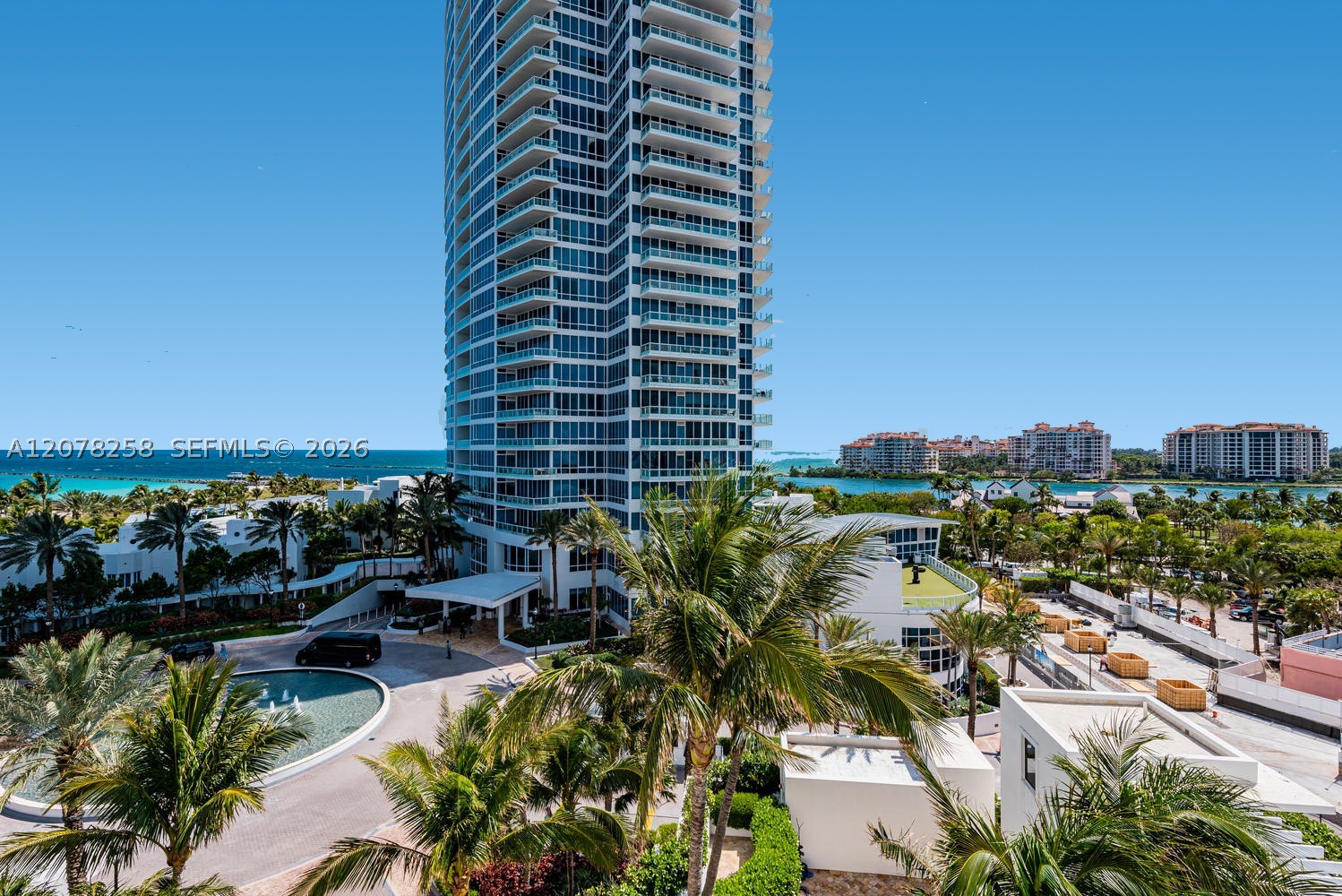 50 S Pointe Dr #905 Miami Beach, FL 33139
