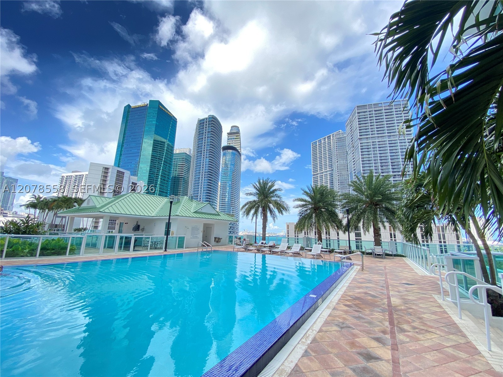 image Brickell on the River South20