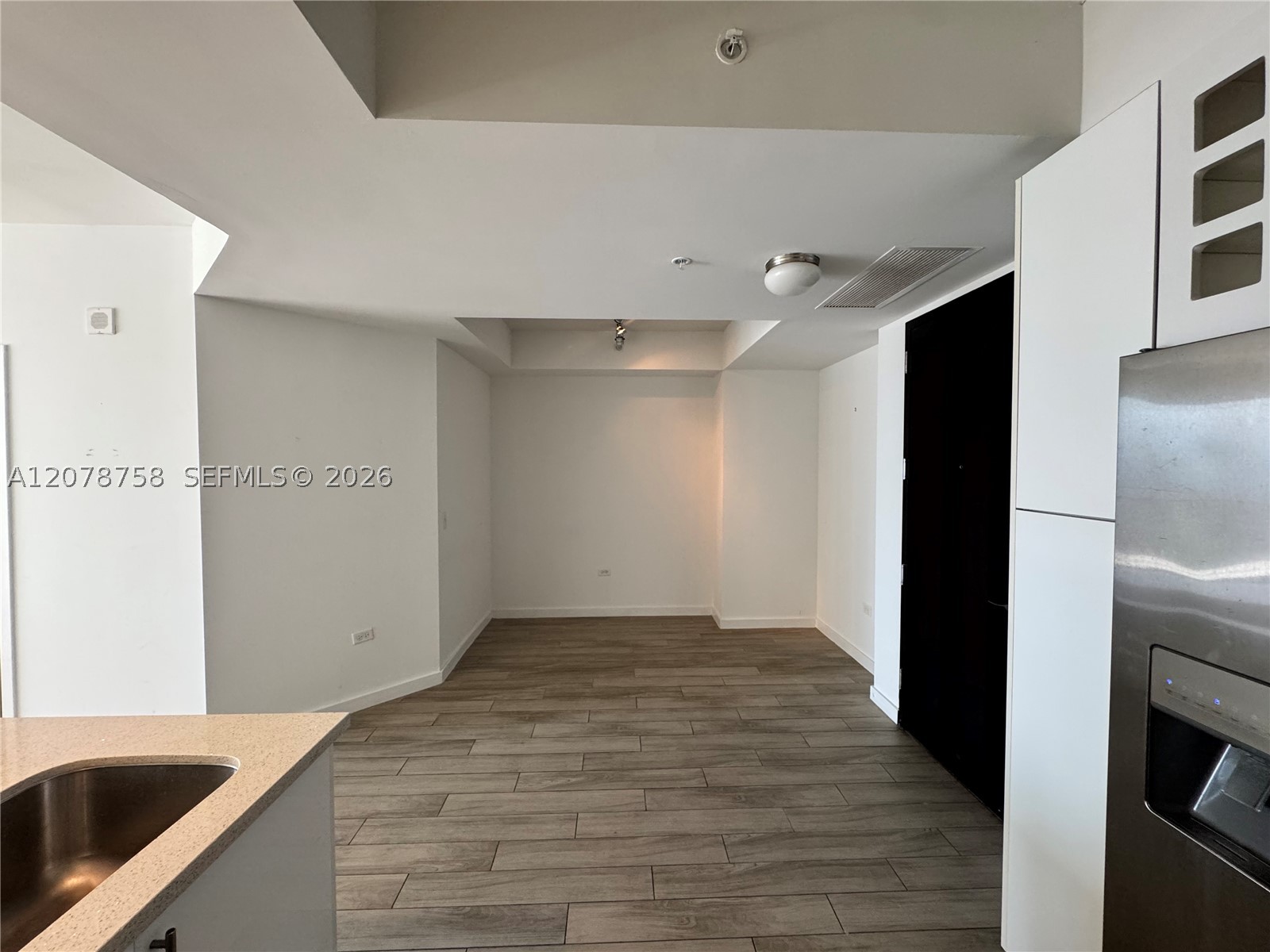 image Nine at Mary Brickell Village33
