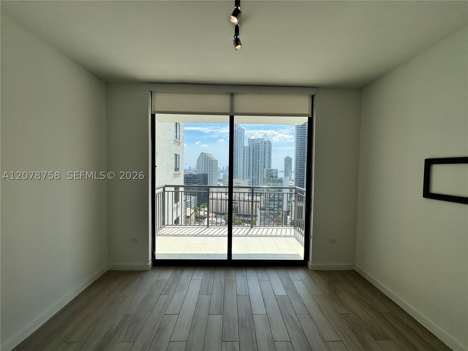 image Nine at Mary Brickell Village35