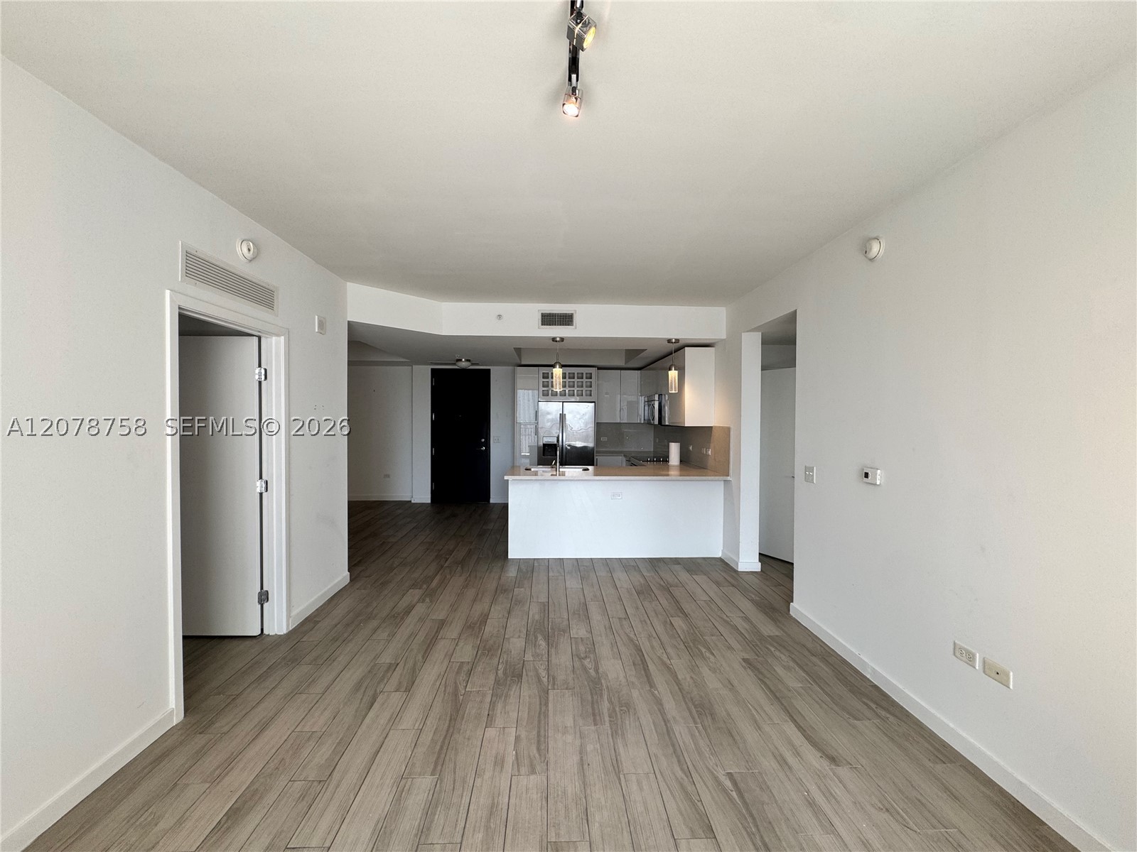 image Nine at Mary Brickell Village36