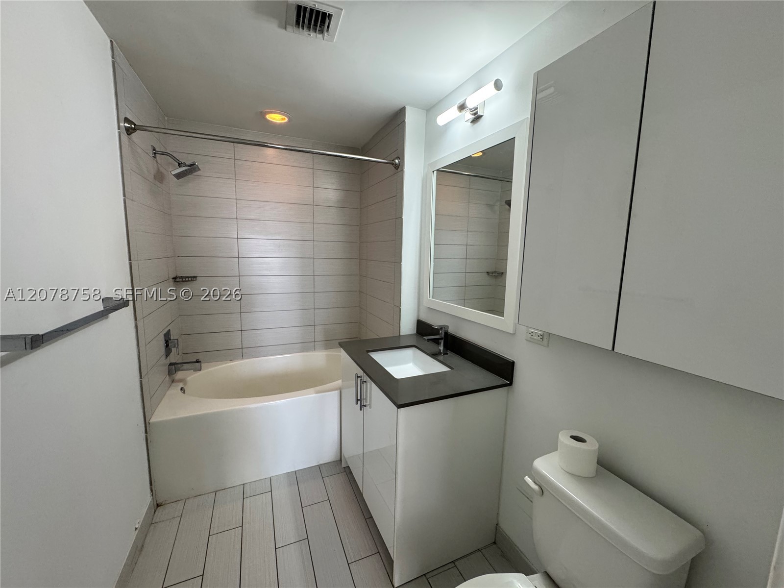 image Nine at Mary Brickell Village47