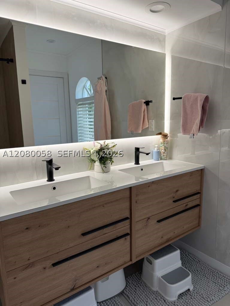 3123 NE 210th St Aventura, FL 33180