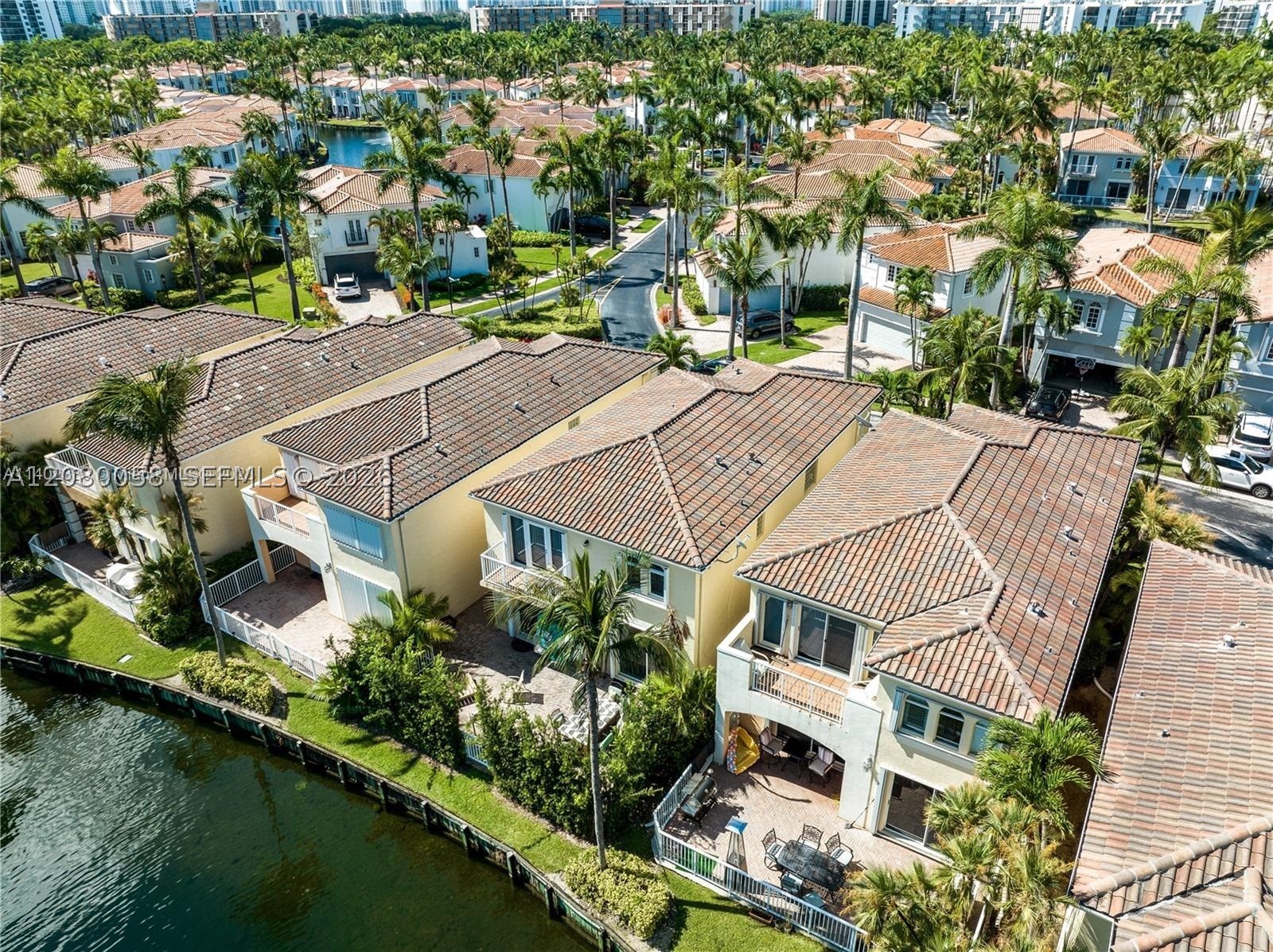 3123 NE 210th St Aventura, FL 33180