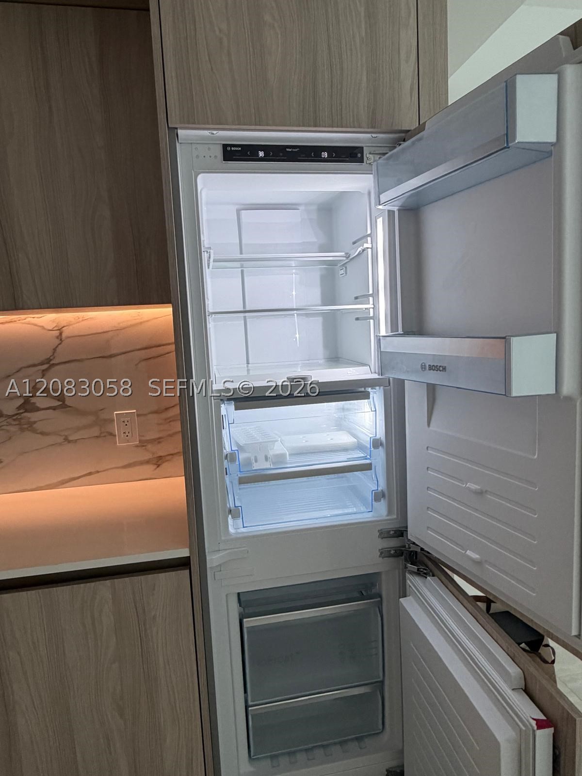 77 SE 5th #1611 Miami, FL 33131