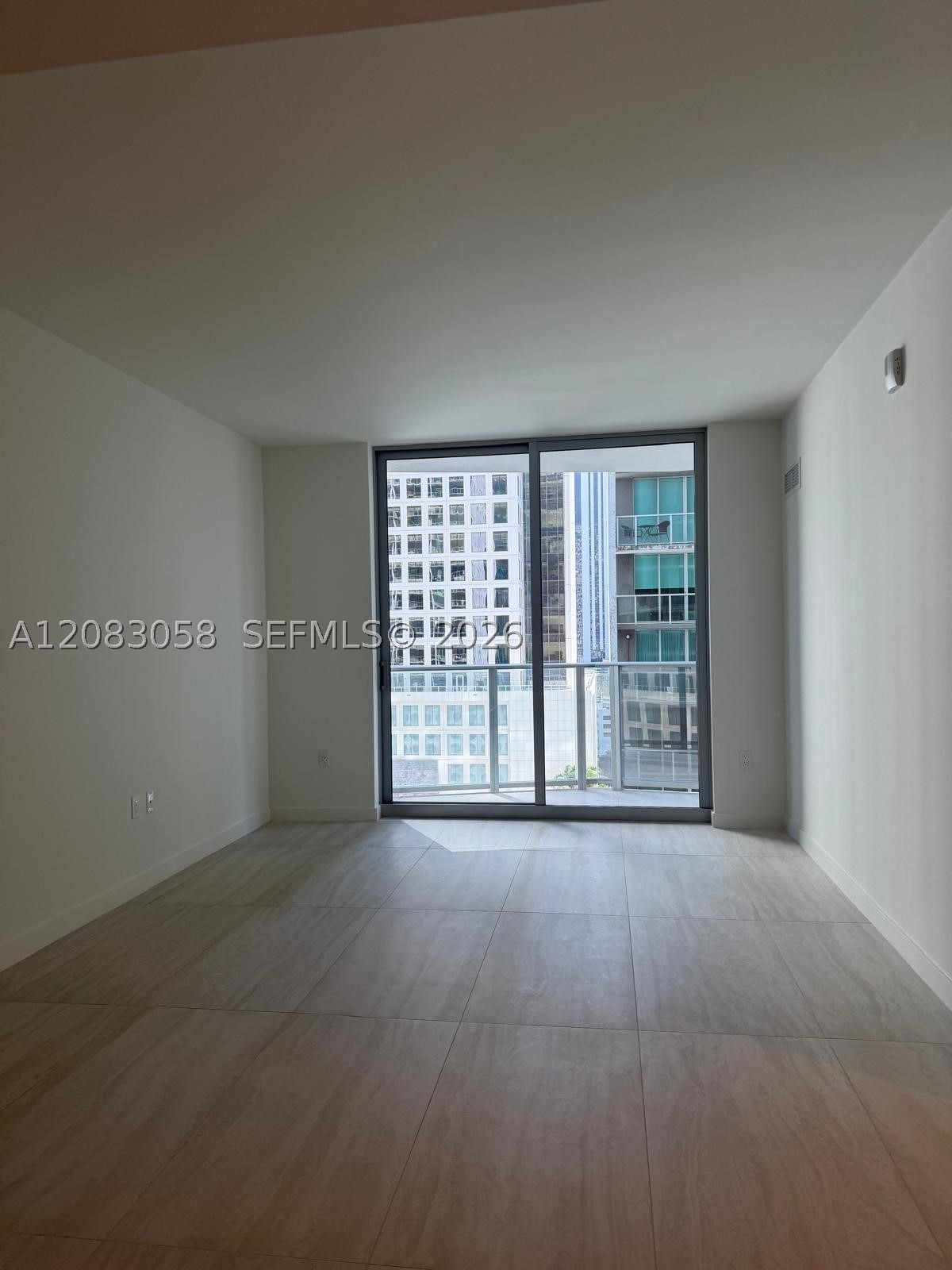 77 SE 5th #1611 Miami, FL 33131