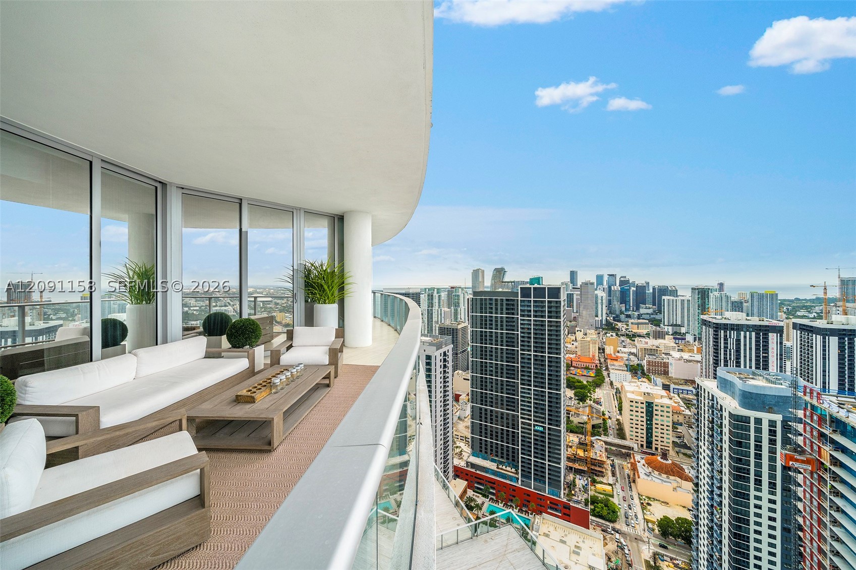 image Paramount Miami Worldcenter18