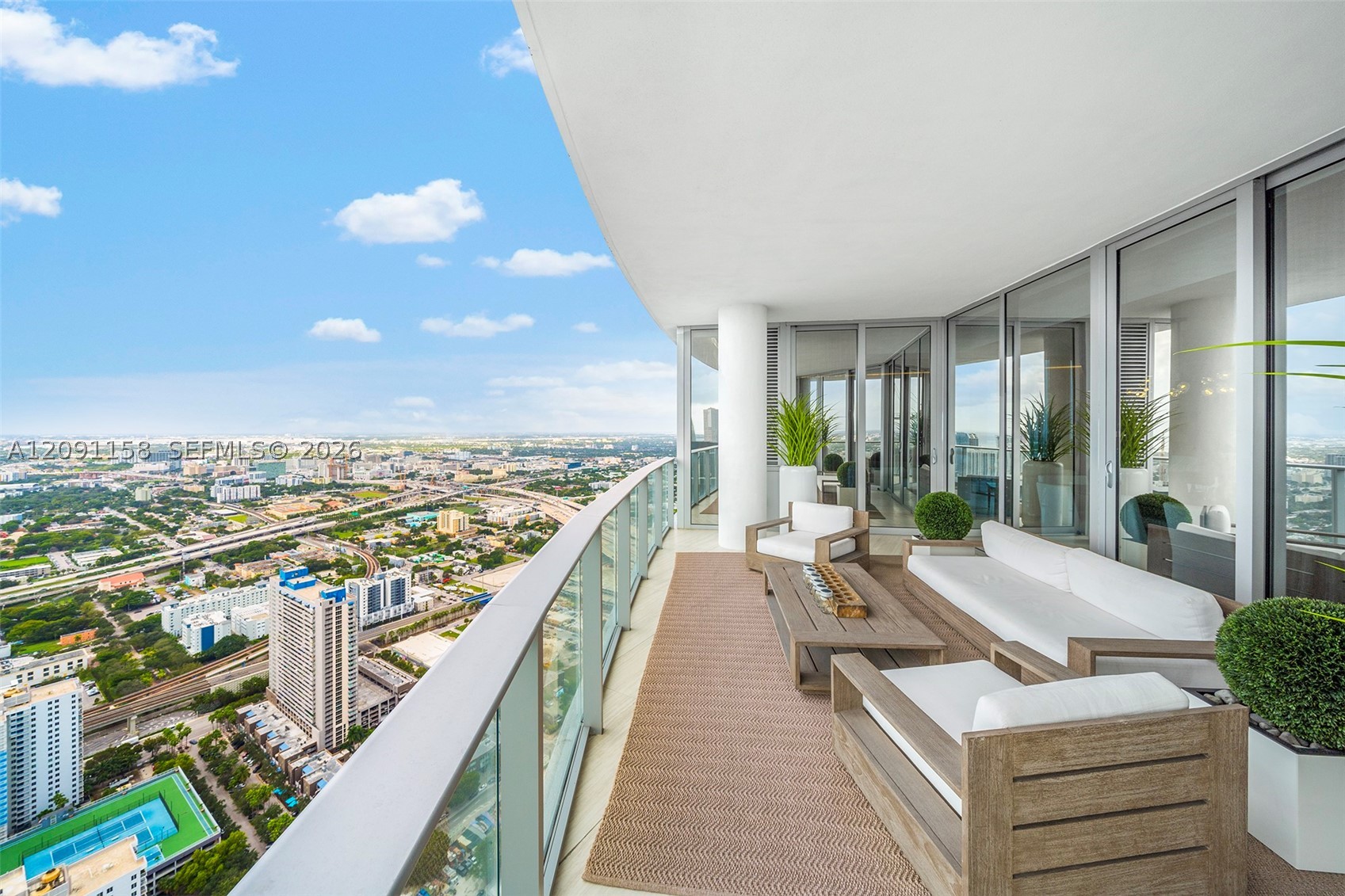 image Paramount Miami Worldcenter20