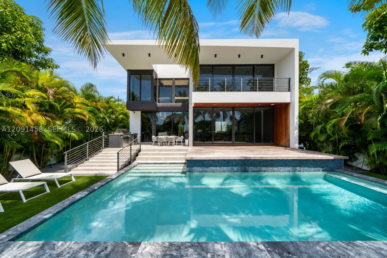 770 S Shore Dr