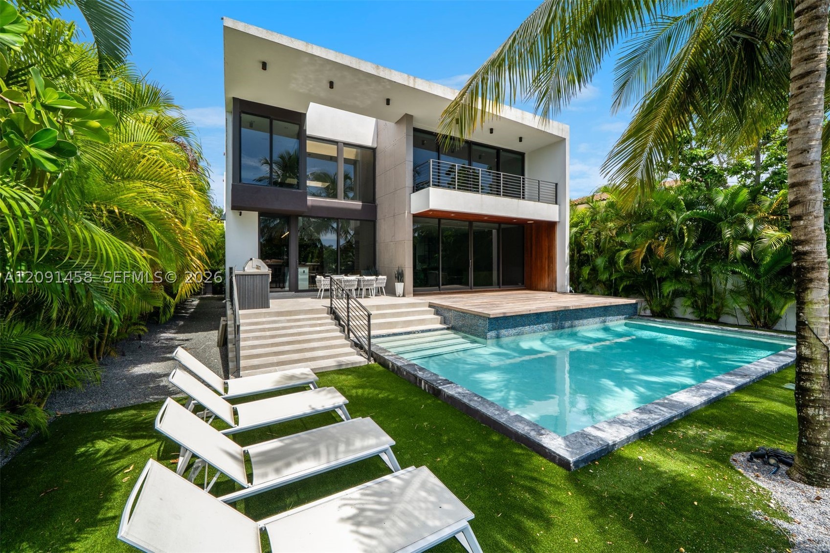 770 S Shore Dr Miami Beach, FL 33141