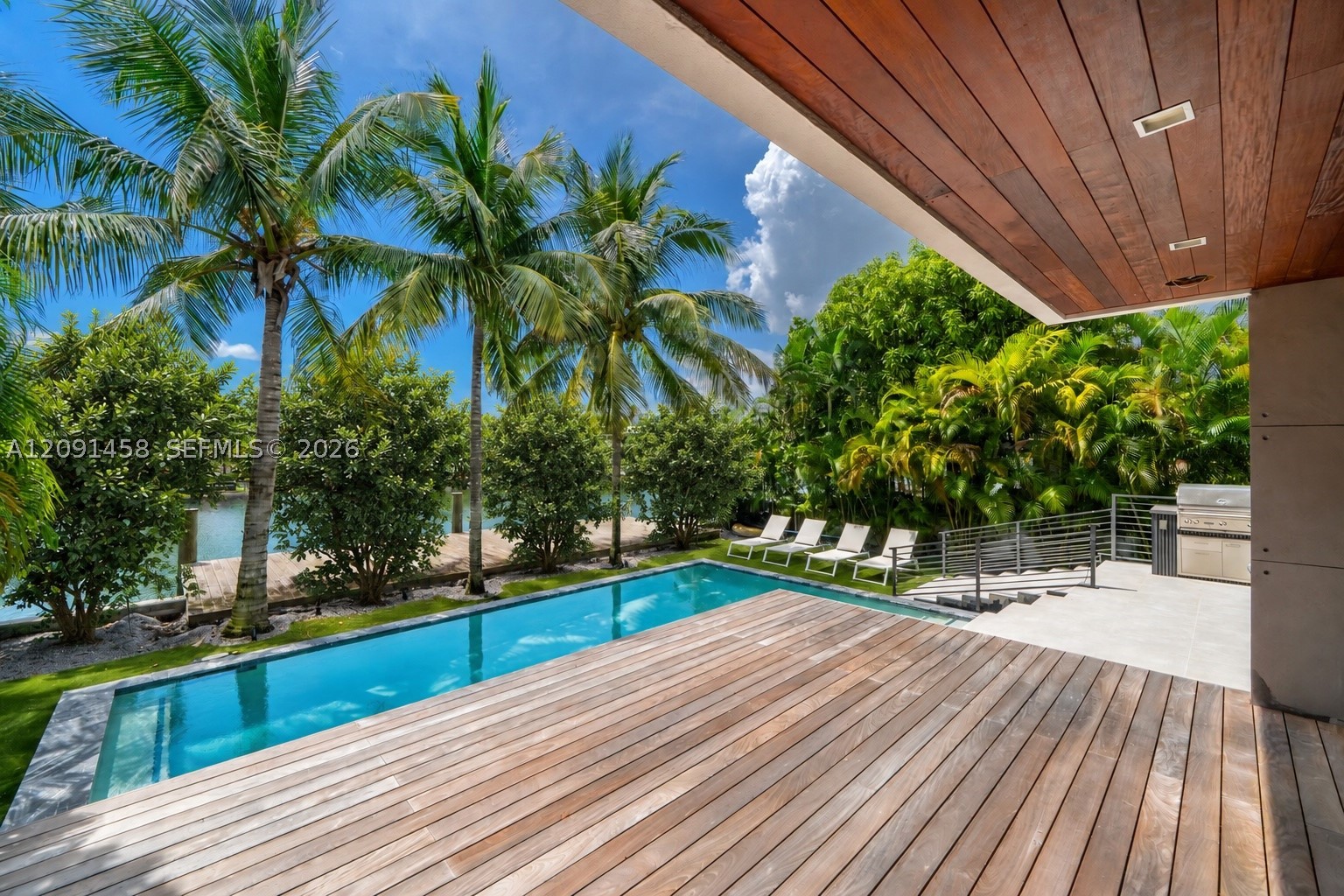 770 S Shore Dr Miami Beach, FL 33141