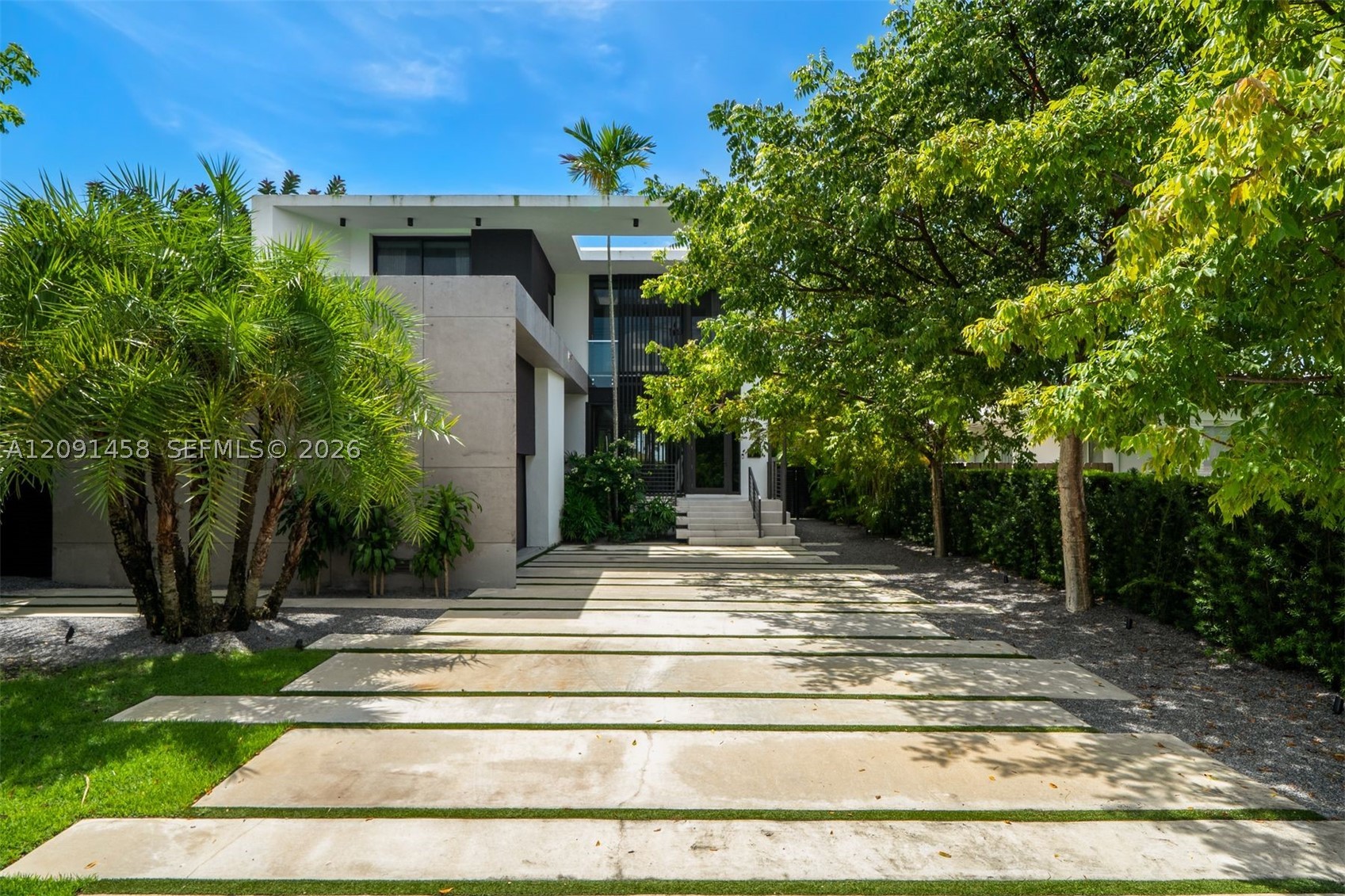 770 S Shore Dr Miami Beach, FL 33141