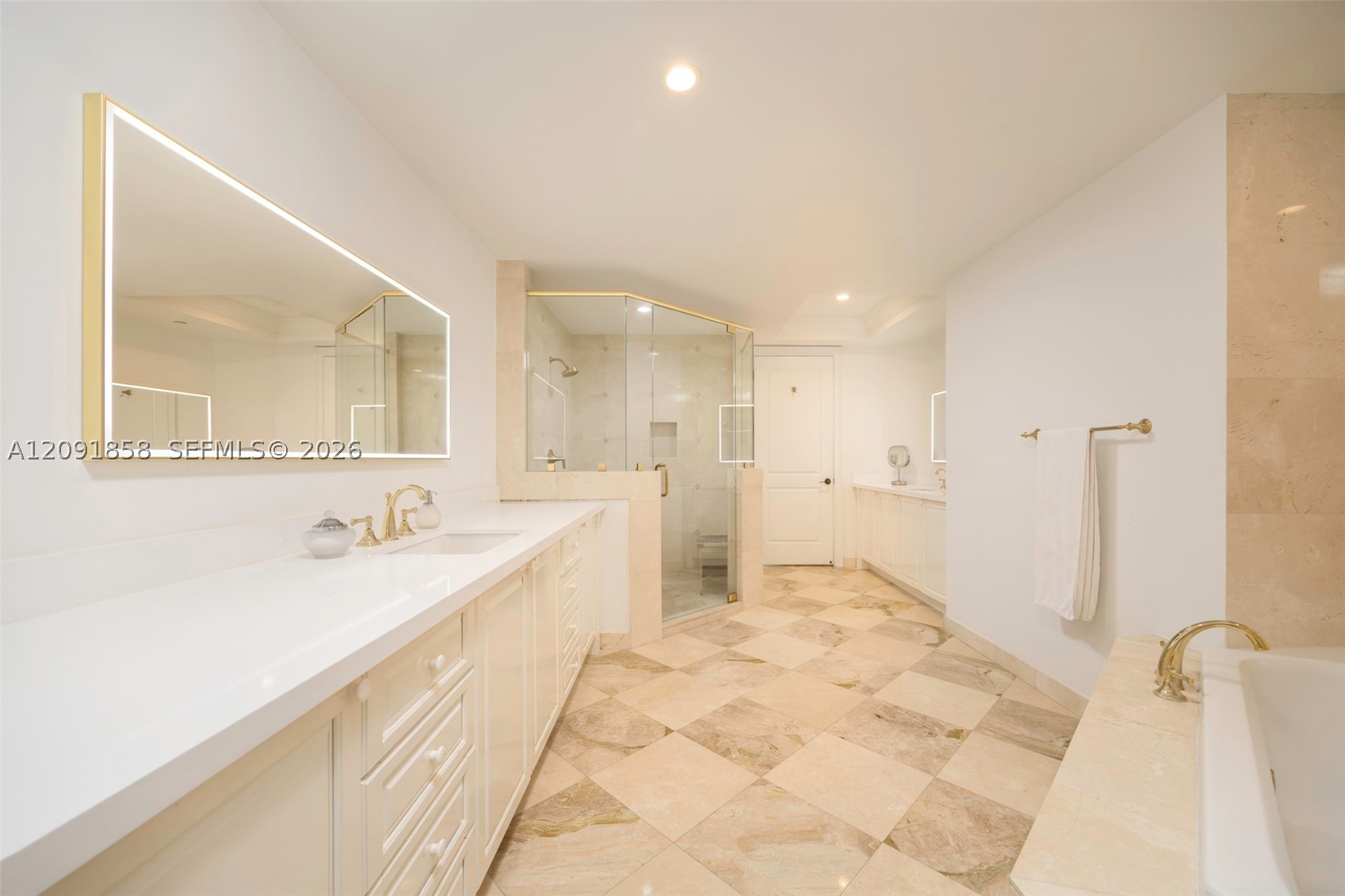 3471 Main Hwy #1204 Coconut Grove, FL 33133
