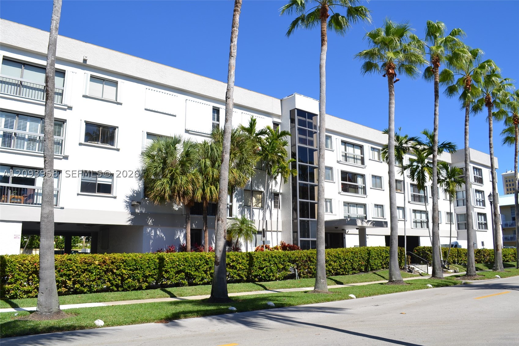 255 Galen Dr #4F