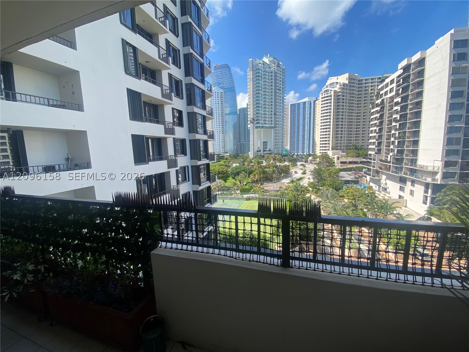 image Brickell Key One9