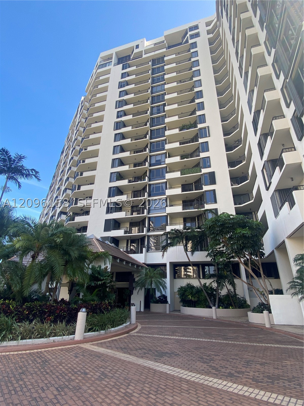 image Brickell Key One12