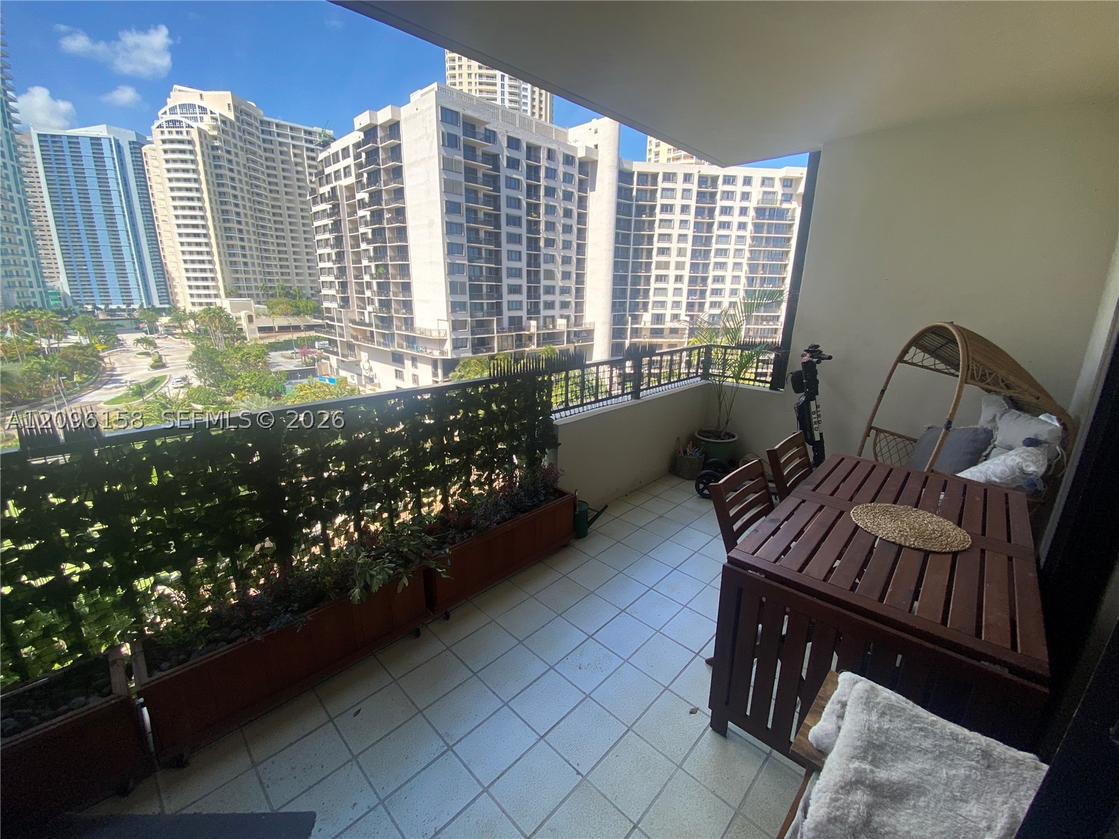 image Brickell Key One3