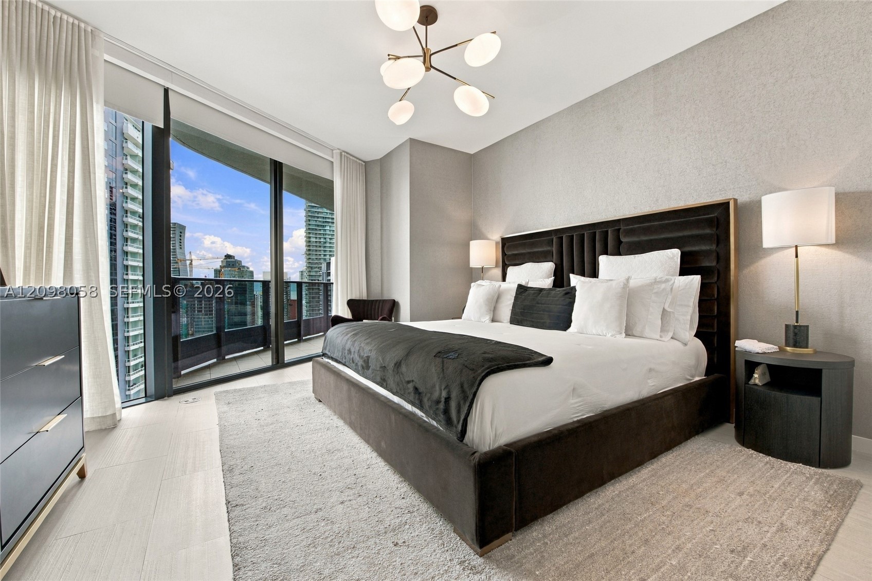 image Brickell Flatiron21