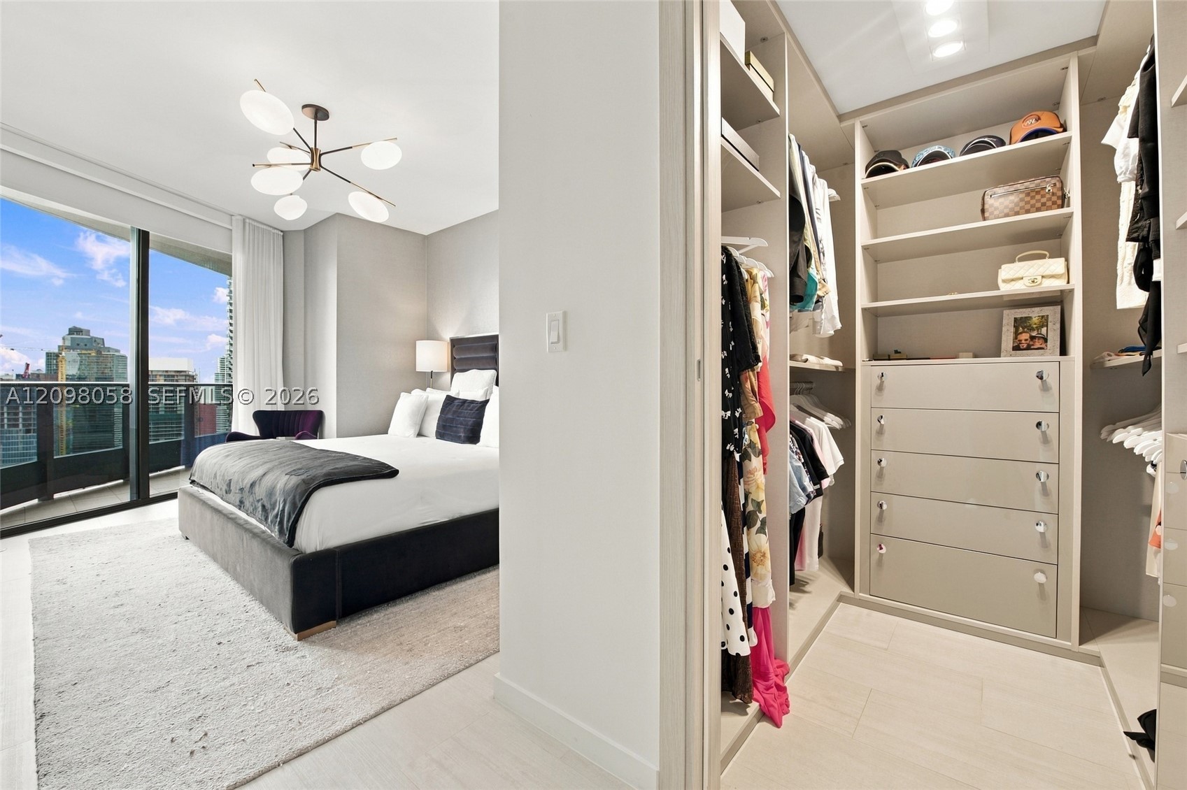 image Brickell Flatiron24